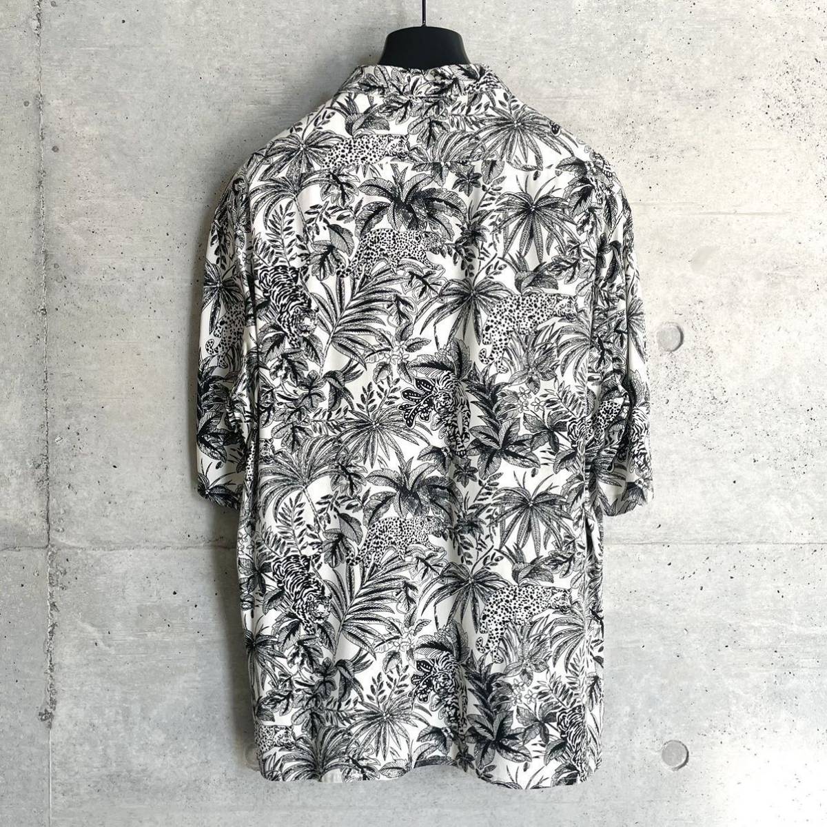 SAINT LAURENT PARIS Tiger print aloha shirt white 39 short sleeves rayon sun rolan Paris total pattern 