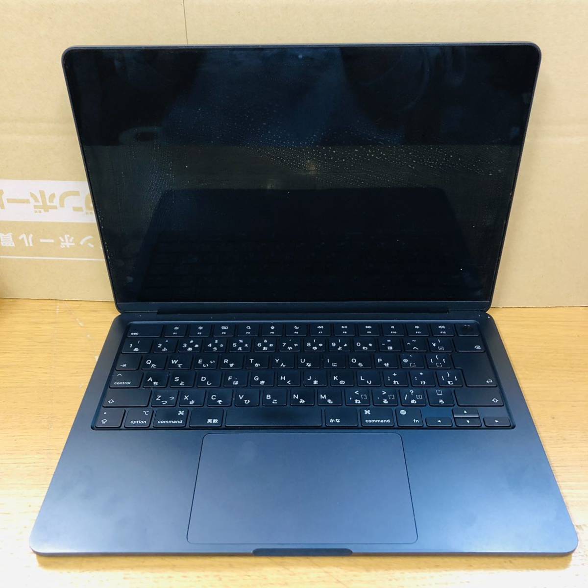 Apple MacBook Air 2022 13インチ M2 16GB 512GB 充放電44回 訳あり NN7154_画像1