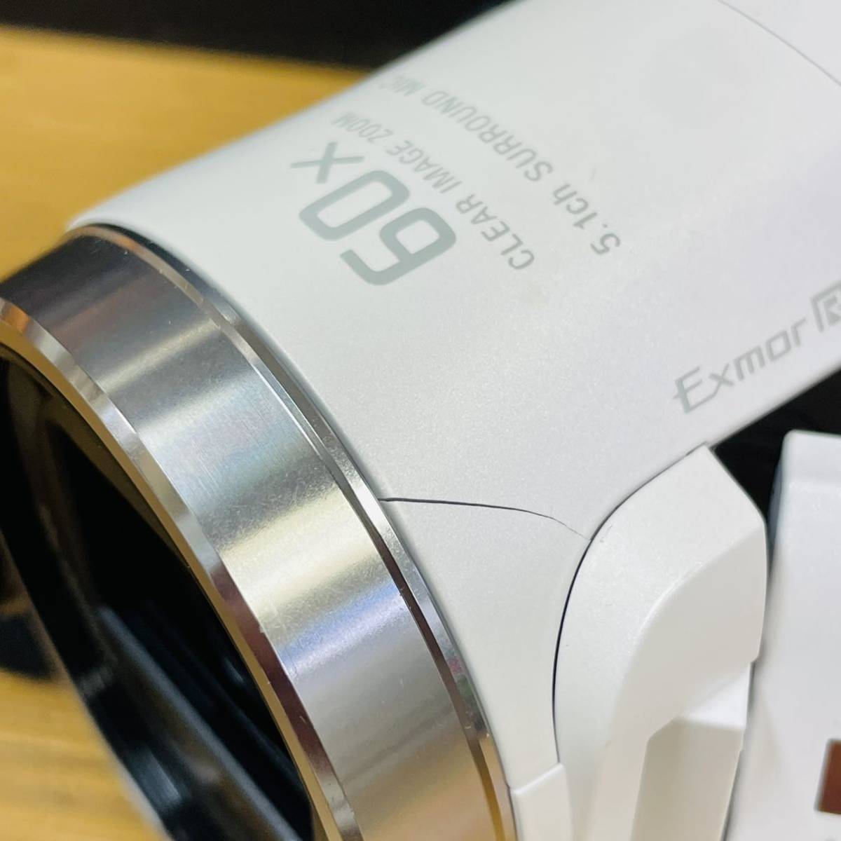 動作品 SONY HDR-CX680 ホワイト 2020年製 デジタルビデオカメラ バッテリー付き NN7436_画像3