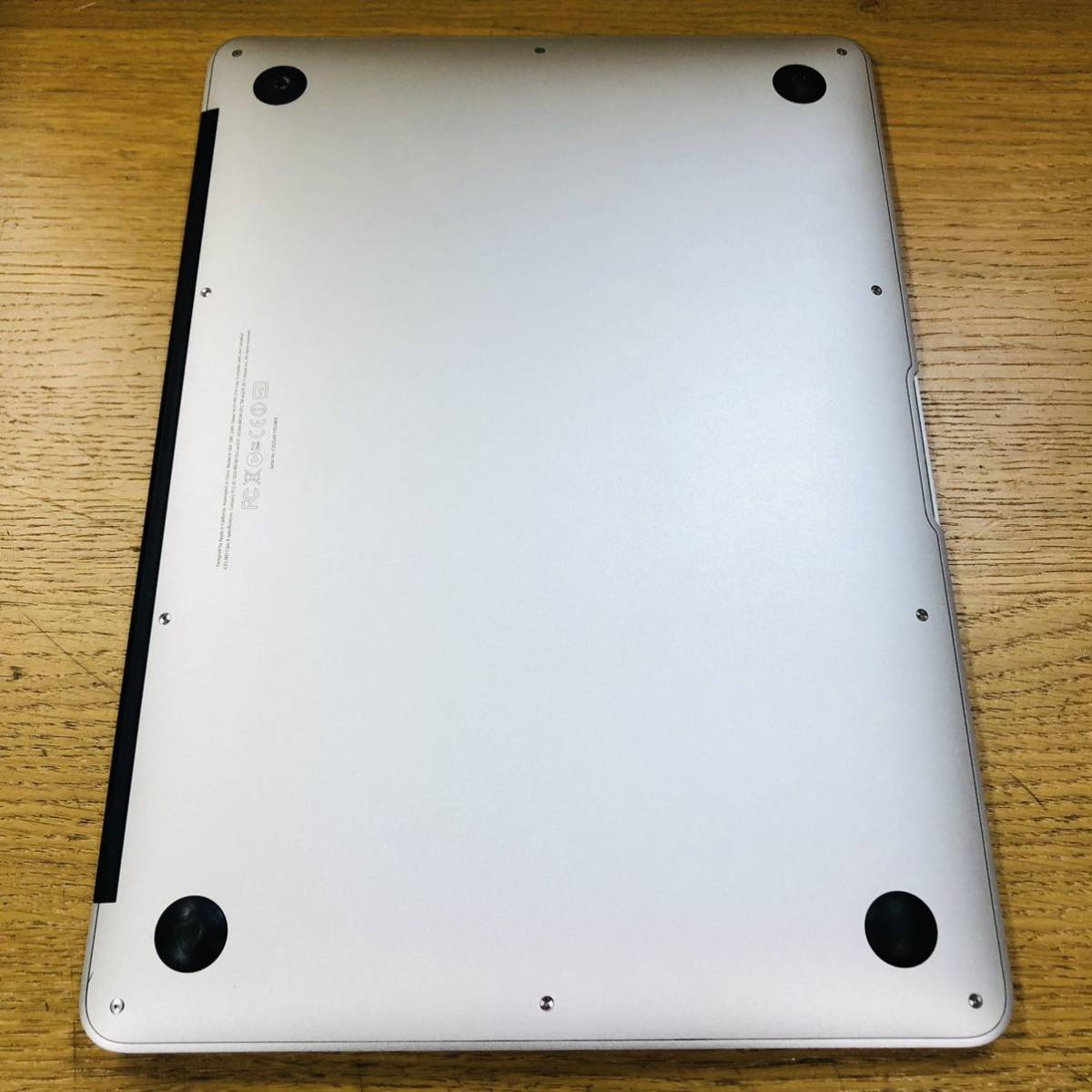 Apple MacBook Air 13インチ 2011 1.8GHz i7 4GB 256GB 充放電547回 NN7748 _画像4