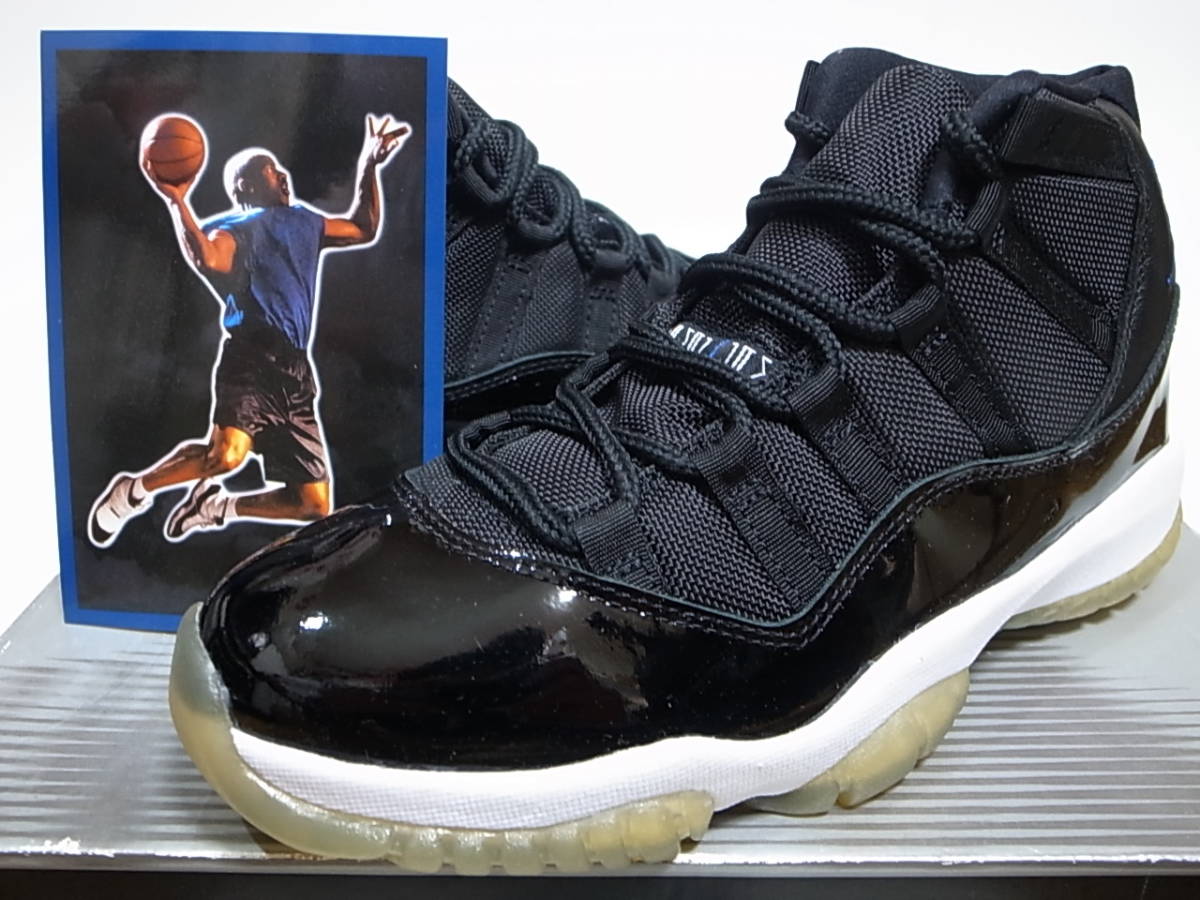 air jordan 11 space jam 2000