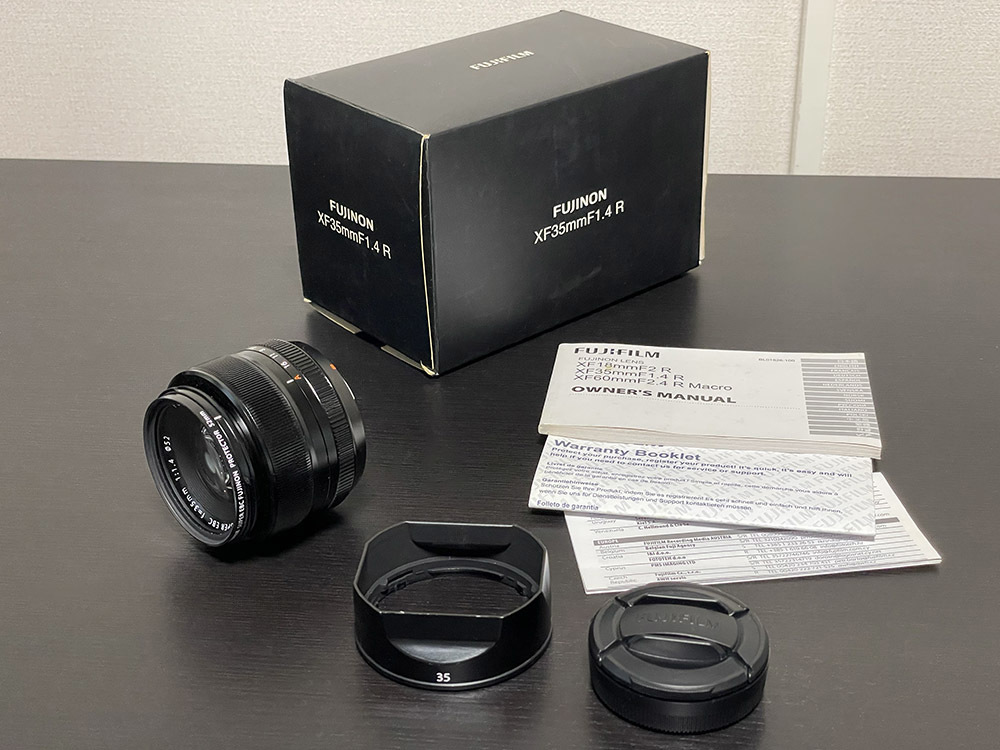 【動作確認済】極上品　FUJINON フジノン レンズ XF35mmF1.4R 専用レンズフード フィルター付_画像1
