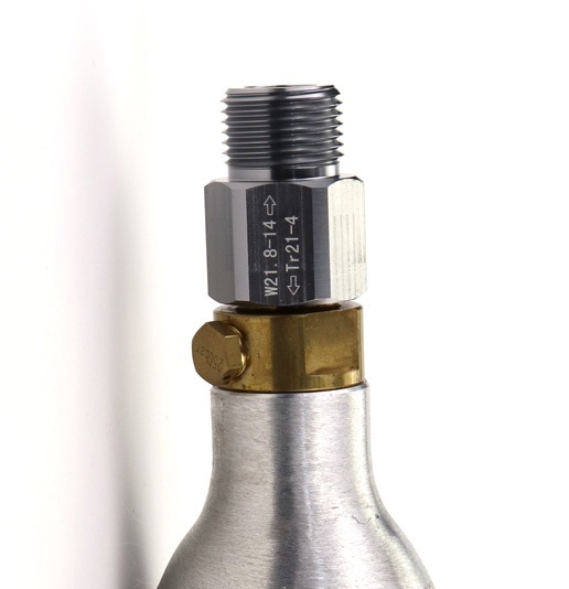 ミドボン用レギュレーターをソーダストリームのガスシリンダーに接続するための変換アダプターの画像4