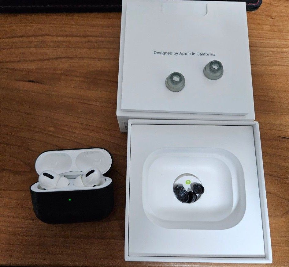 AirPods Pro 第1世代 MWP22J/A 付属品完品+シリコンケース+SednaEarfit