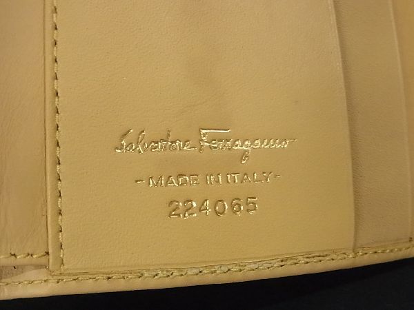 1円 ■美品■ Salvatore Ferragamo フェラガモ 224065 レザー 三つ折り 財布 ウォレット 小銭入れ 札入れ ベージュ系 BH0187_画像7