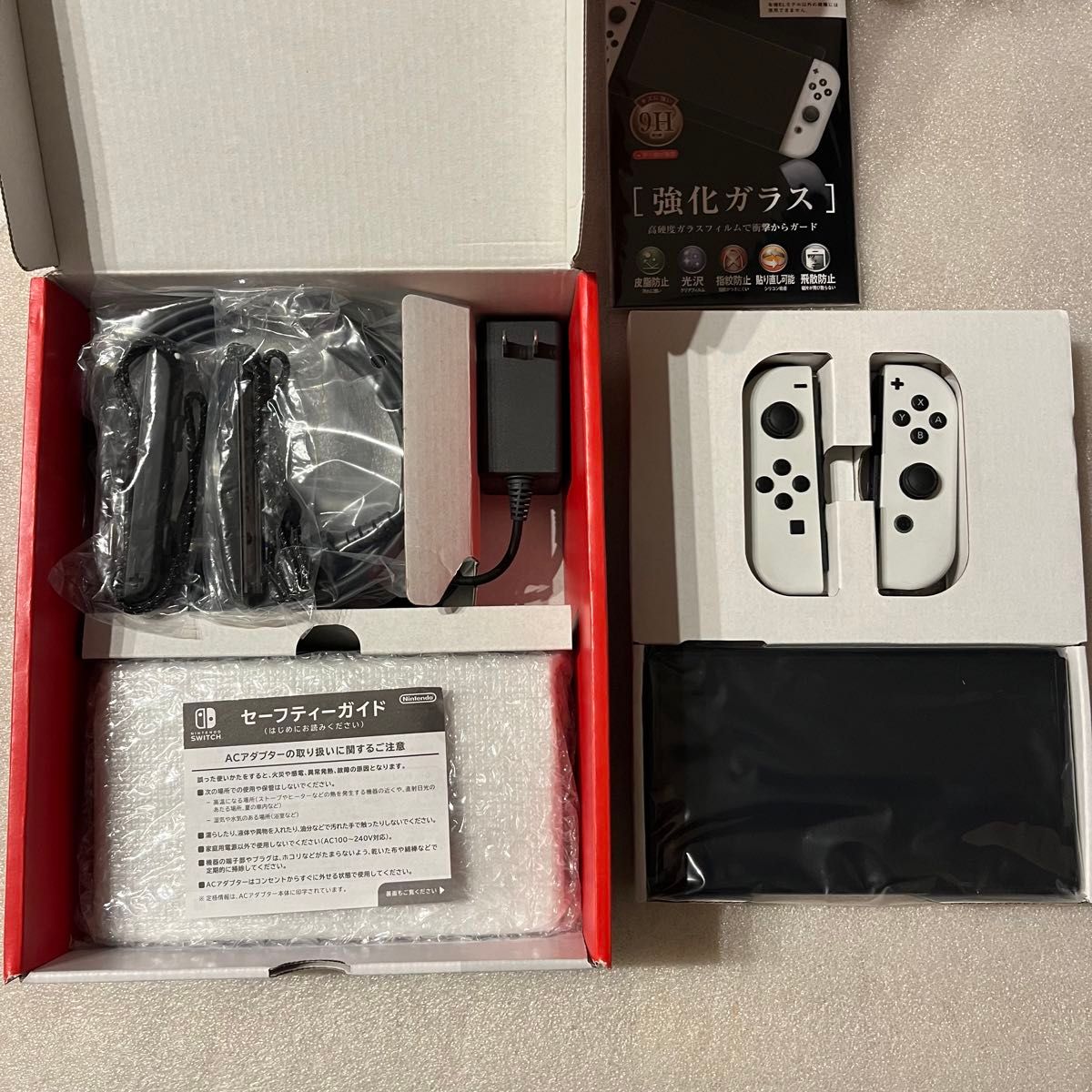 完品 Nintendo switch 有機ELホワイト 2022年製 おまけ付き 完品 Nintendo switch 有機ELホワイト 2022年製 おまけ付き