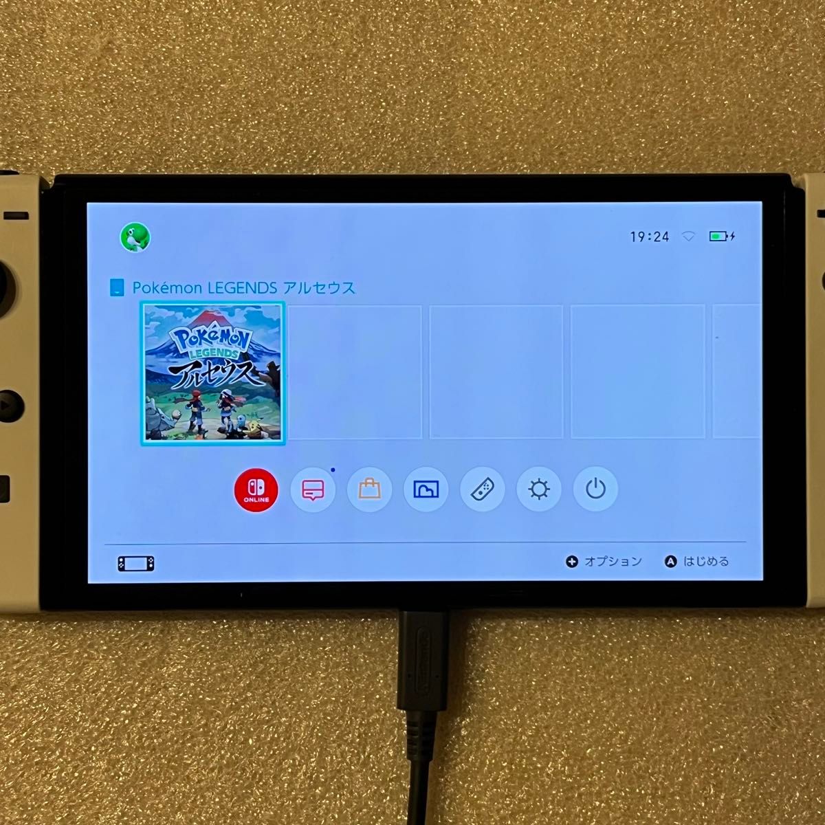 完品 Nintendo switch 有機ELホワイト 2022年製 おまけ付き 完品 Nintendo switch 有機ELホワイト 2022年製 おまけ付き