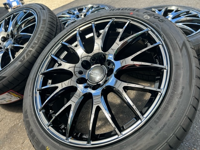 即納 国産スタッドレス レイズ ホムラ 2x9Plus JET BLACK EDITIONⅢ 18インチ 8J+39 235/50R18 冬用 TOYO TX アルファード ヴェルファイア_画像3