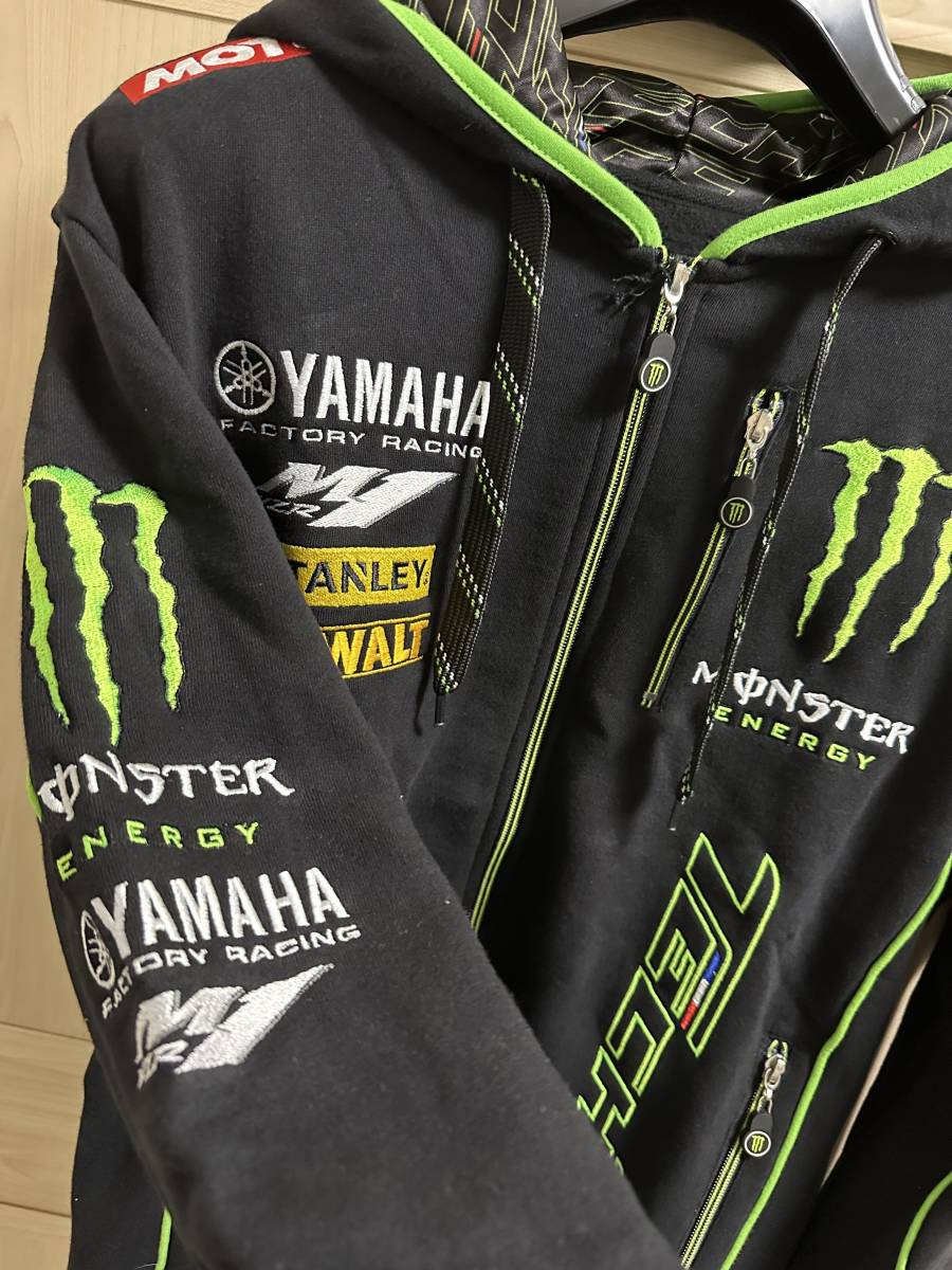 新品 モンスターエナジー YAMAHA YZR M1 TECH3 ヤマハ バイクパーカー 豪華刺繍 XL_画像4