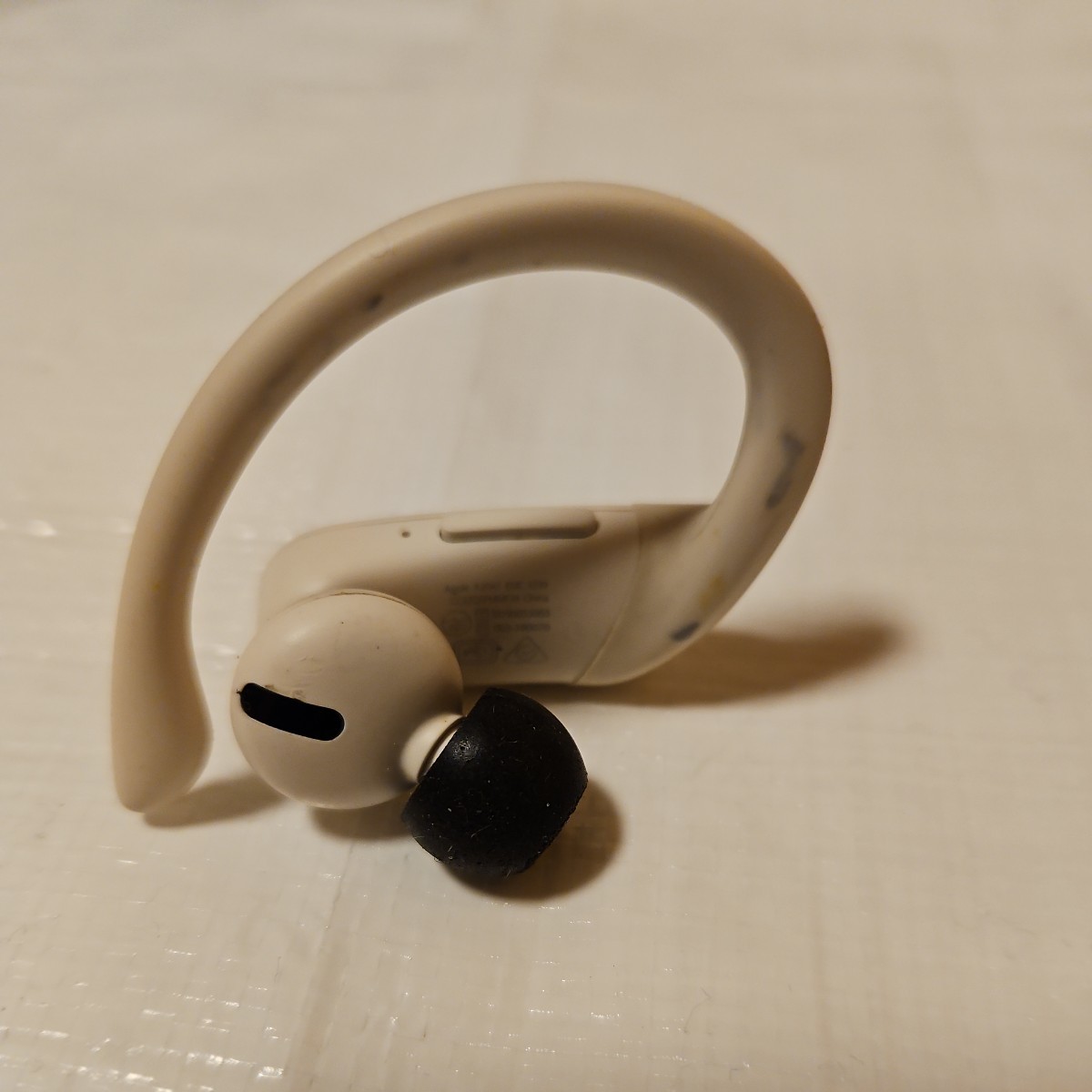 【Apple Beats Powerbeats Pro】A2047 完全ワイヤレスイヤホン ケースなし カラー3種 3個セット片耳 イヤホンのみ 通電動作未確認ジャンク_画像4