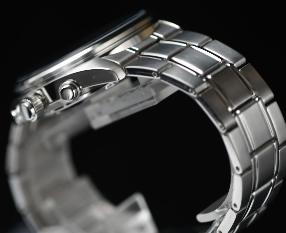新品 逆輸入セイコー 精悍なブラックフェイス 100m防水 クロノグラフ 腕時計 SEIKO 未使用 メンズ 激レア日本未発売_画像5