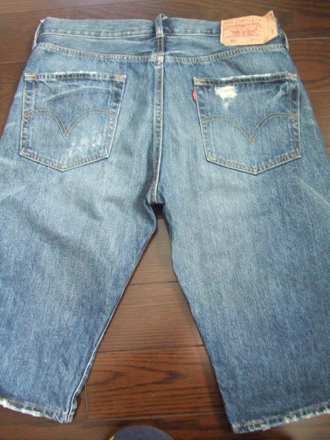 ★ Levi's リーバイス 501 / ダメージ リメイク加工 ハーフパンツ / W34L15(実寸W90L40) ★_画像5