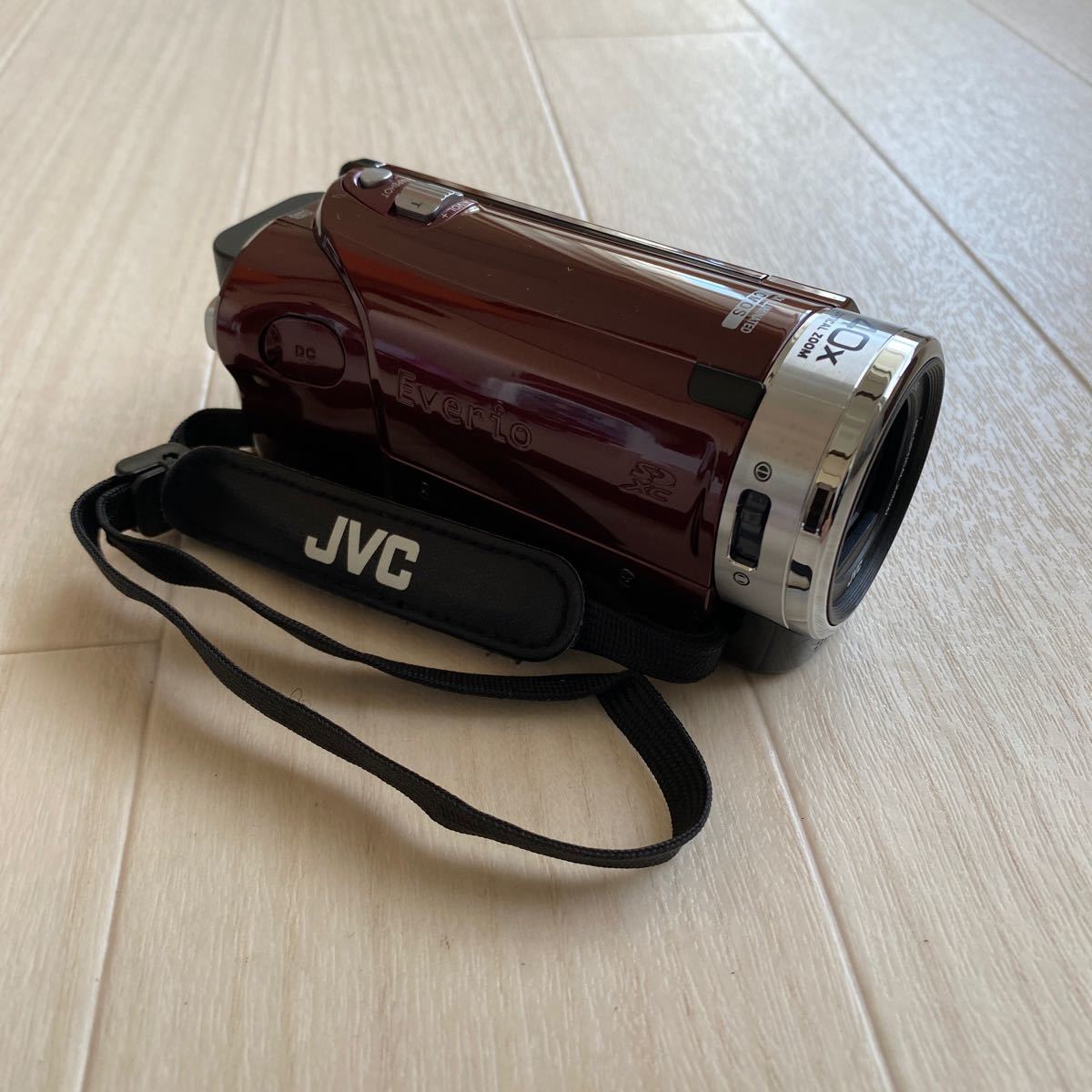 ●概ね美品 JVC ケンウッド FULL HD Everio GZ-E117-R エブリオ デジタルビデオカメラ 送料無料 V318