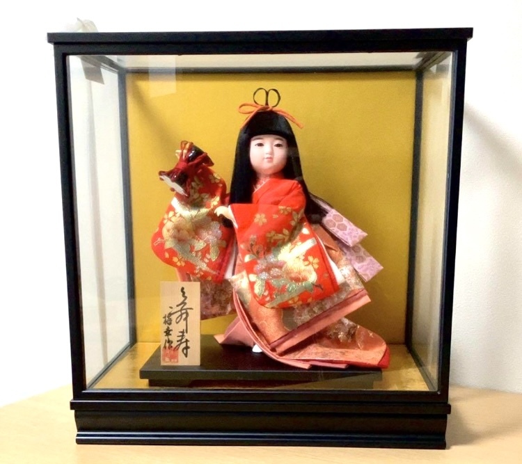日本人形 ガラスケース入り 三月極上 梅幸 作『品名:舞寿鼓』寸法10号_画像1