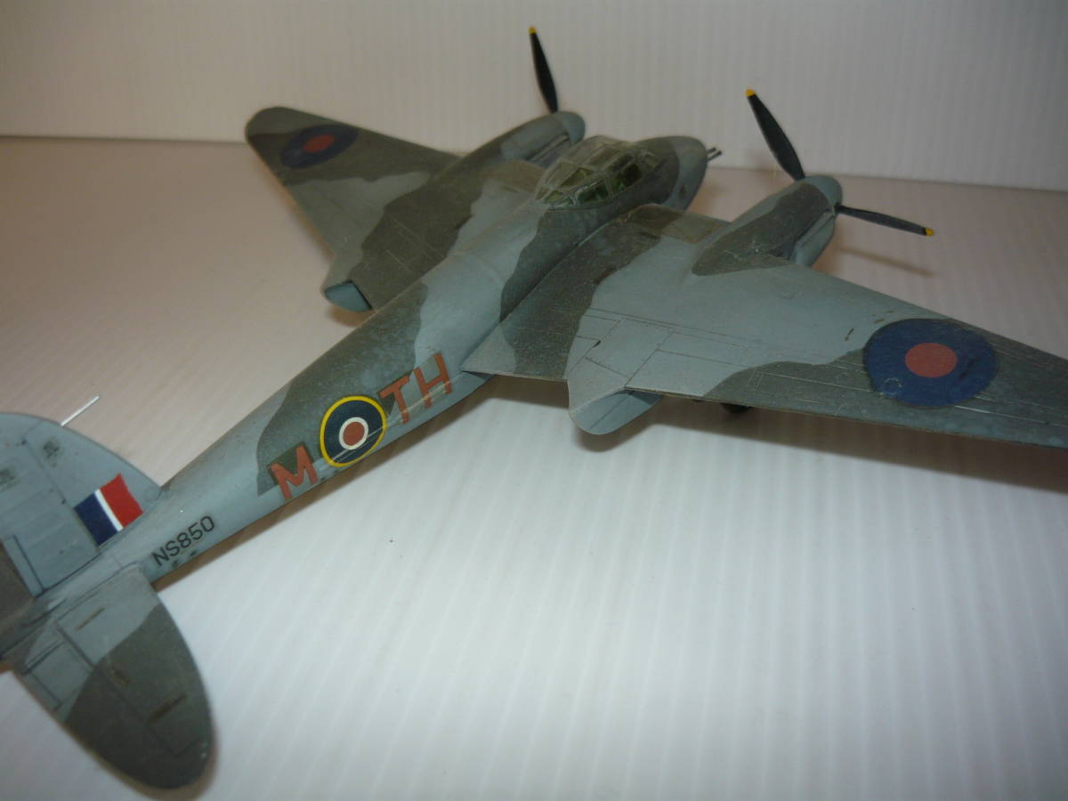 完成品　1/72　イギリス　モスキートFB　Mk.Ⅵ　_画像3