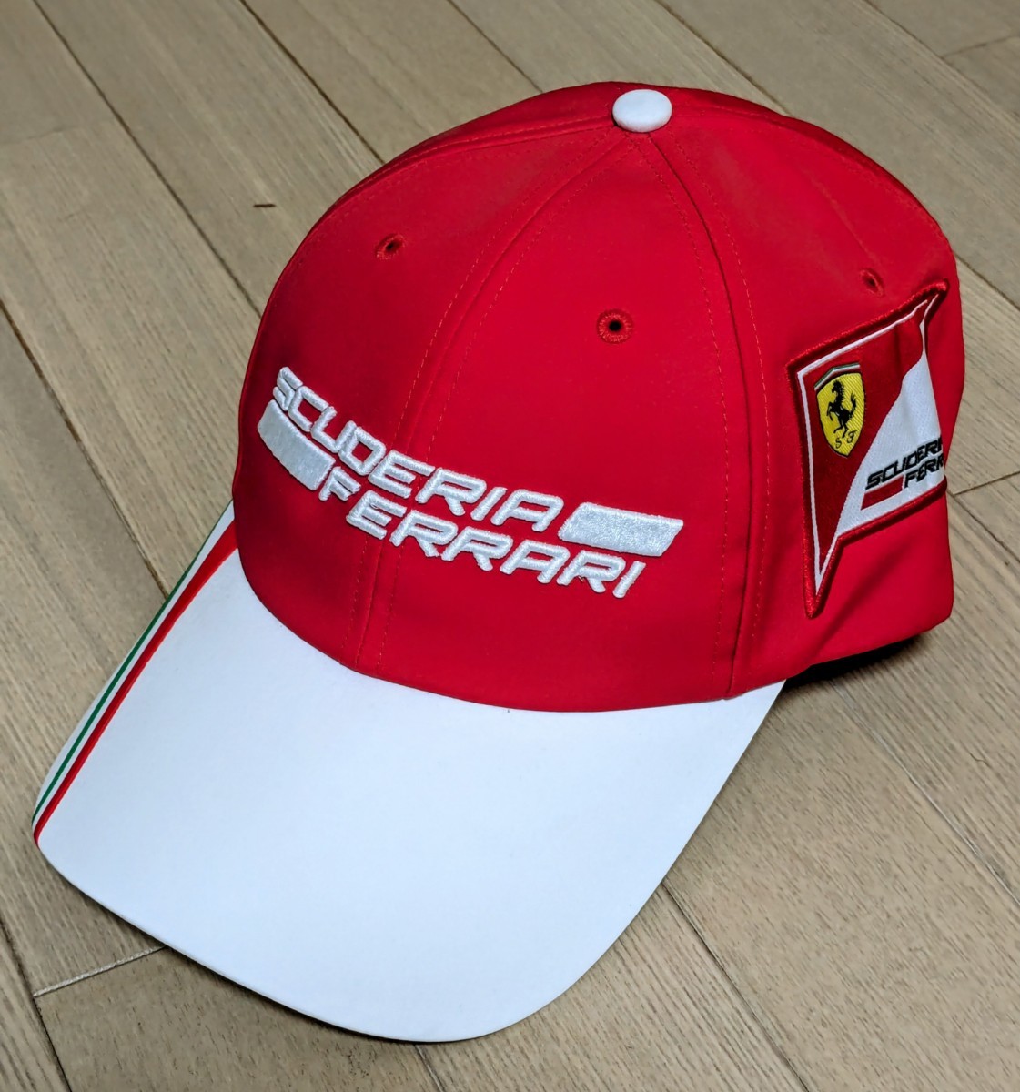 ☆新品・未使用☆ Ferrariフェラーリ プーマ・PUMA F1キャップ スポーツ観戦やゴルフにいかがでしょうの画像1