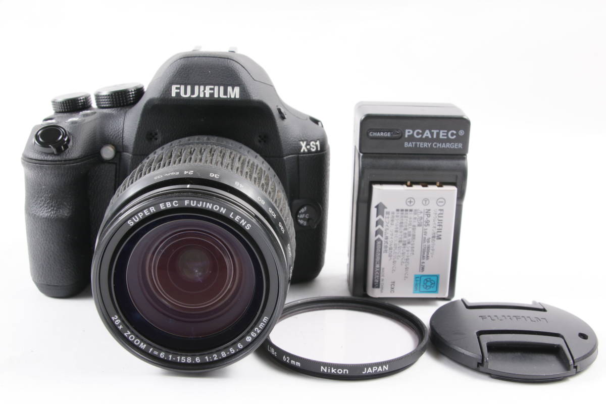 富士フィルム Fujifilm XS-1 デジタルカメラ 純正電池付き ジャンク品_画像1