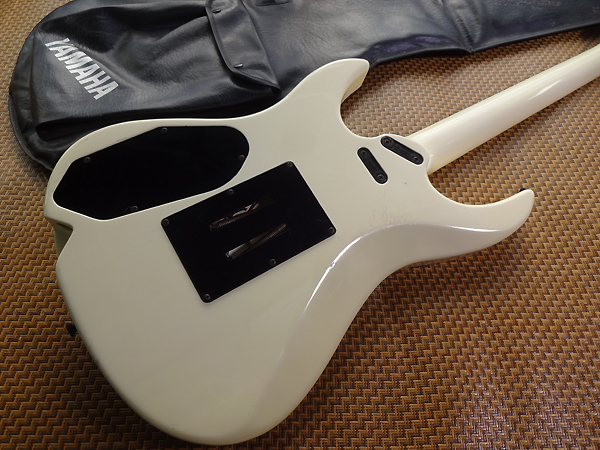 YAMAHA RGX-612 ミディアムスケール ストラトキャスター Stratocaster SSH WHITE 生産終了 86年 ロッキンマジックII Medium Scale_画像3