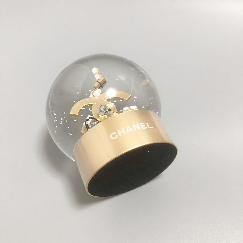 未使用品 シャネル CHANEL スノードーム 2023 VIP クリスマス 未使用品 シャネル CHANEL スノードーム 2023 VIP クリスマス