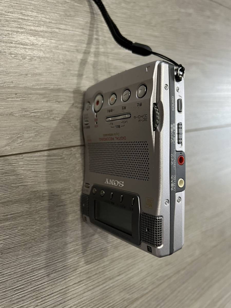 SONY　ソニー　MZ-B100 オーディオ機器　ポータブルミニディスクレコーダー　MDウォークマン　通電確認済_画像7