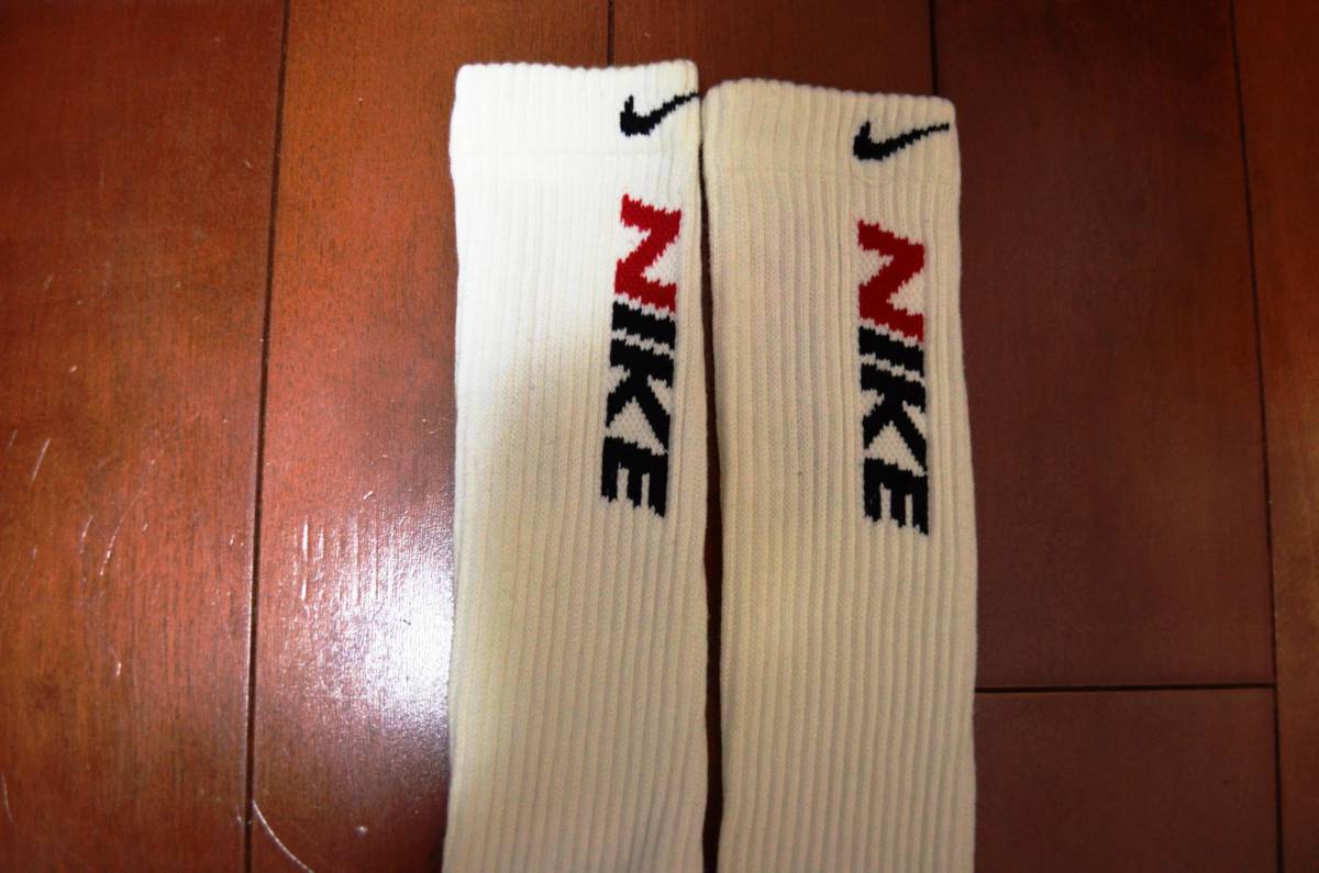 ◇UV62◇■3土曜日までお値下げ■ 中古 90年代　当時物 NIKE ナイキ バスケ バレー スポーツ ハイソックス 特大サイズ　26-28　ロング_画像4