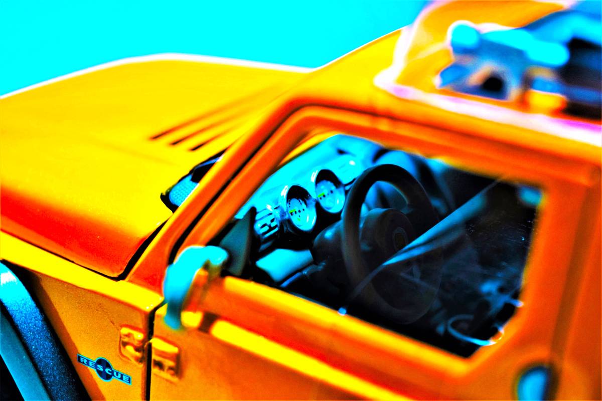新品マイスト1/18 【Maisto】■Jeep Rescue Concept /レア色■/ミニカー/フェラーリ/BMW/ポルシェ/アウディ/フォード/ハマー/他 _画像8