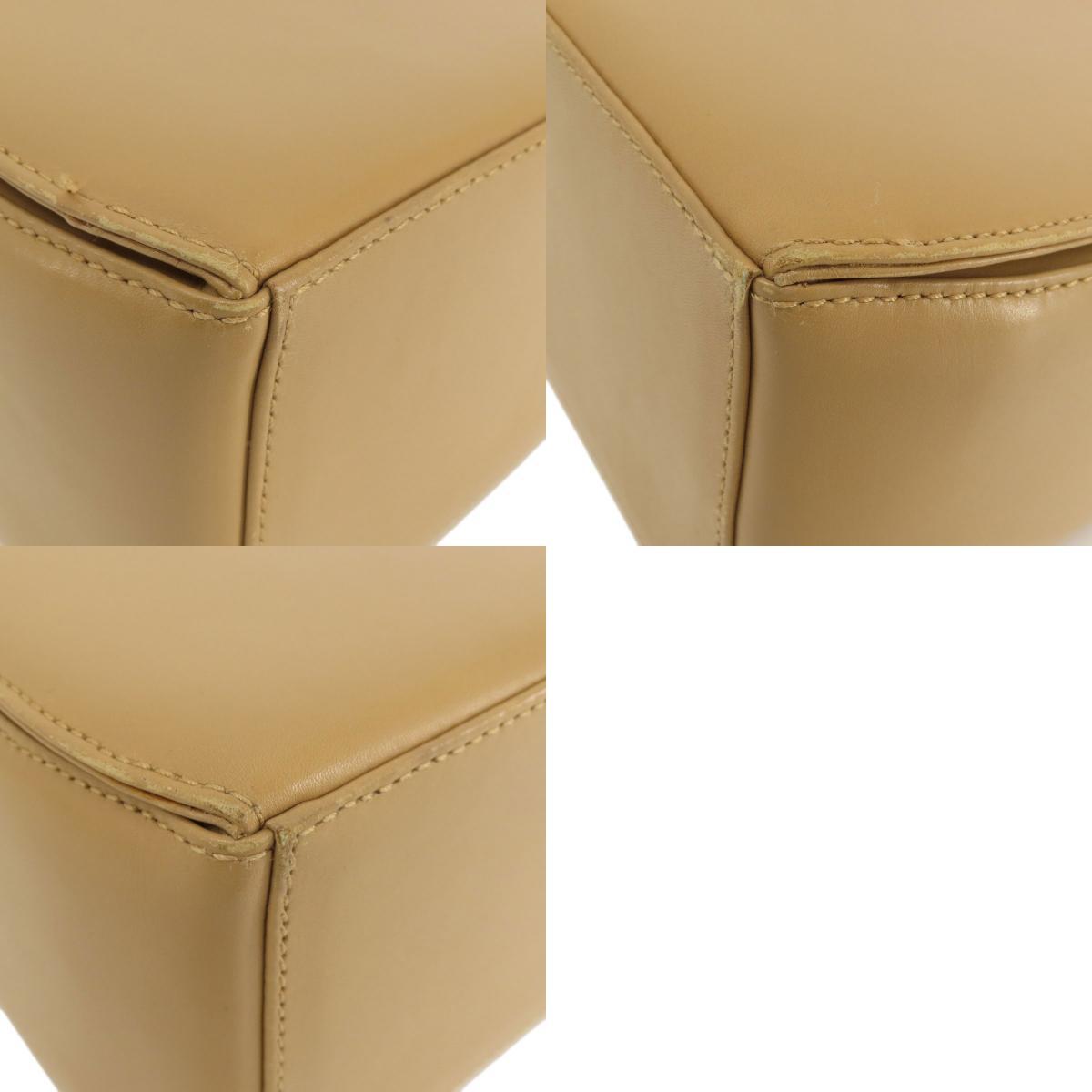 Salvatore Ferragamo サルヴァトーレフェラガモ ガンチーニ金具 ショルダーバッグ レザー レディース 中古 Salvatore Ferragamo サルヴァトーレフェラガモ ガンチーニ金具 ショルダーバッグ レザー レディース 中古