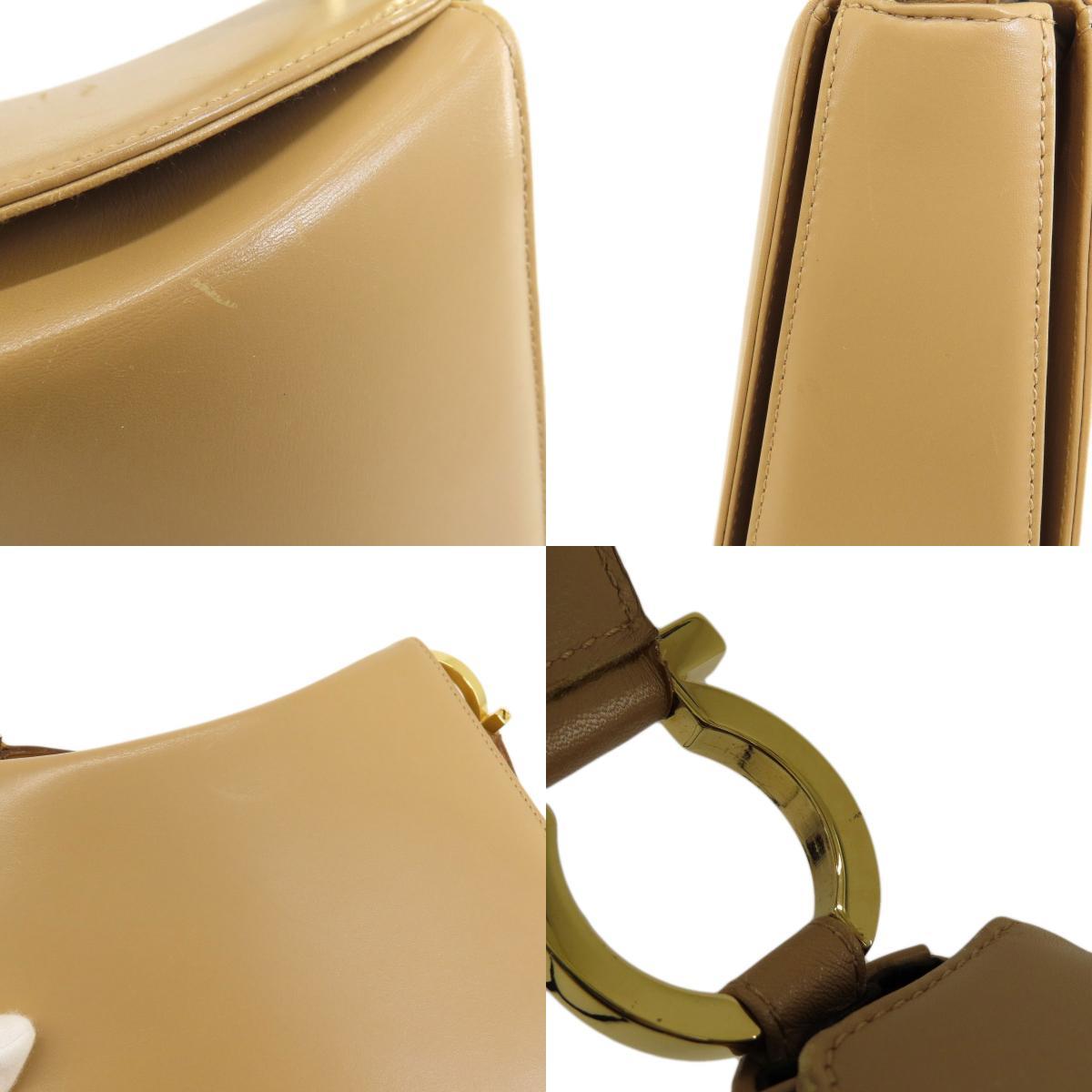 Salvatore Ferragamo サルヴァトーレフェラガモ ガンチーニ金具 ショルダーバッグ レザー レディース 中古 Salvatore Ferragamo サルヴァトーレフェラガモ ガンチーニ金具 ショルダーバッグ レザー レディース 中古