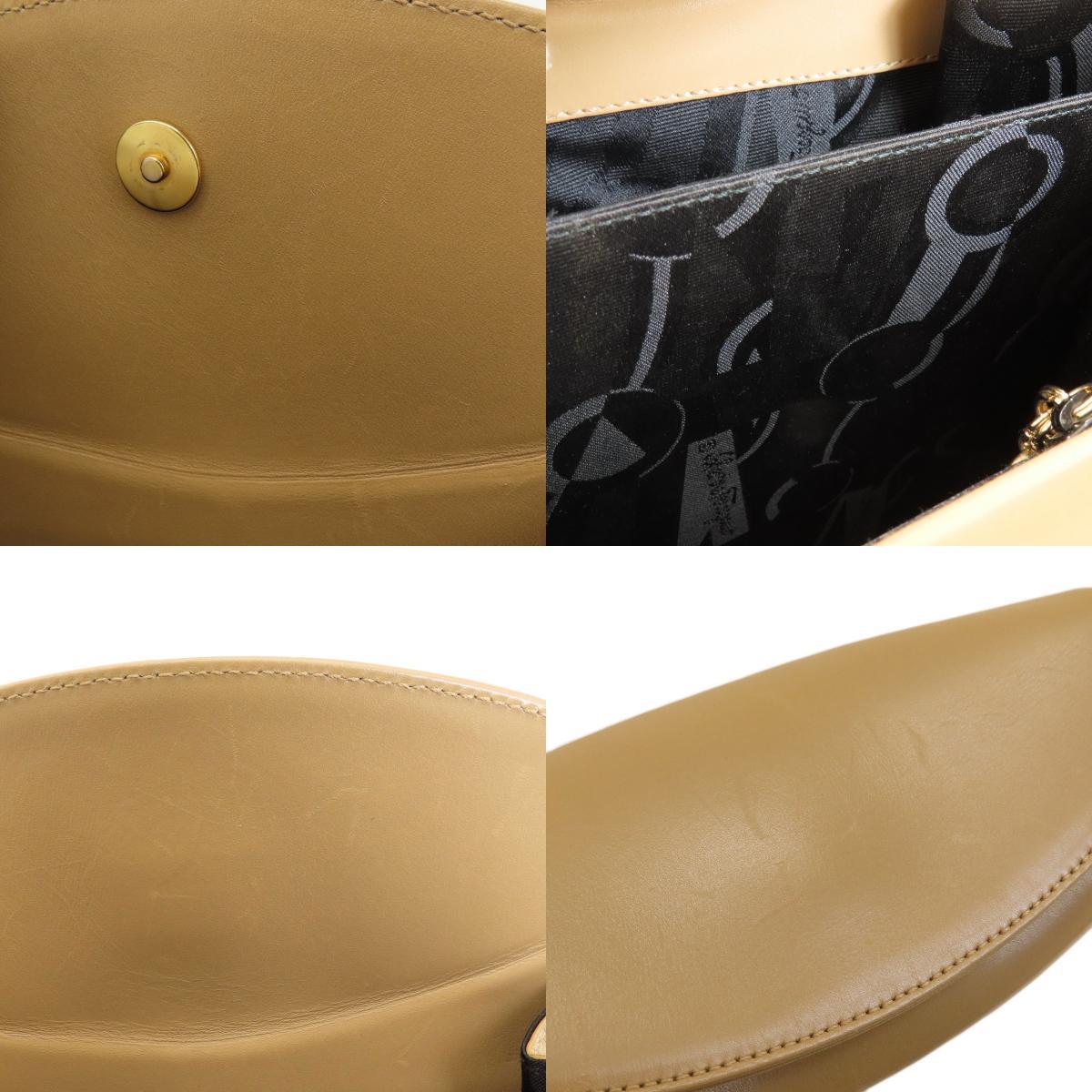 Salvatore Ferragamo サルヴァトーレフェラガモ ガンチーニ金具 ショルダーバッグ レザー レディース 中古 Salvatore Ferragamo サルヴァトーレフェラガモ ガンチーニ金具 ショルダーバッグ レザー レディース 中古