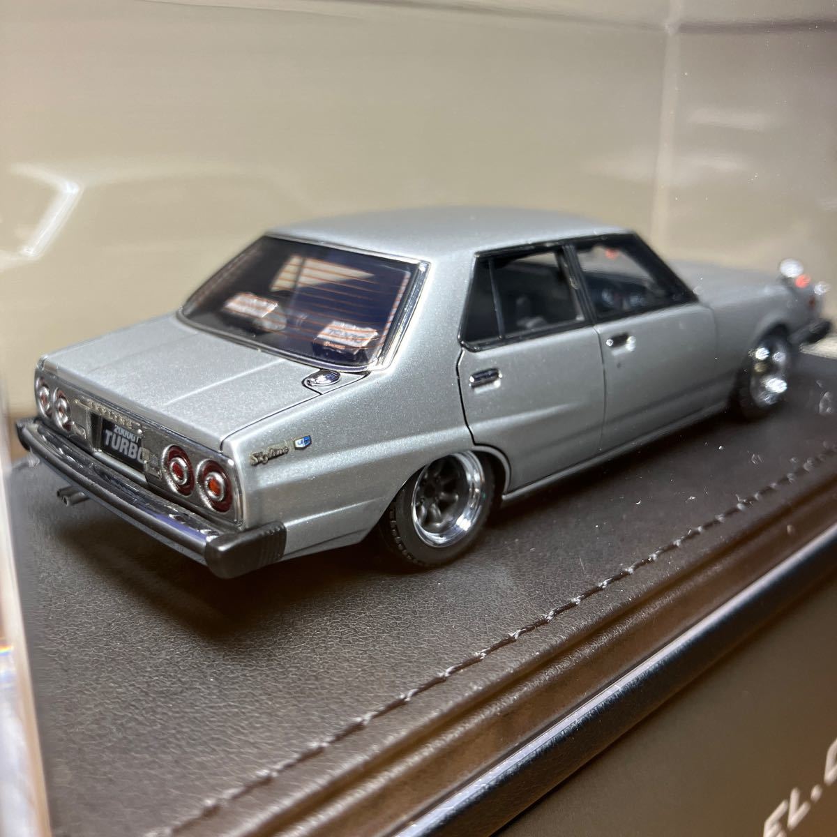 1/43 Nissan Skyline 2000 GT-EL (C211) Silver 0325