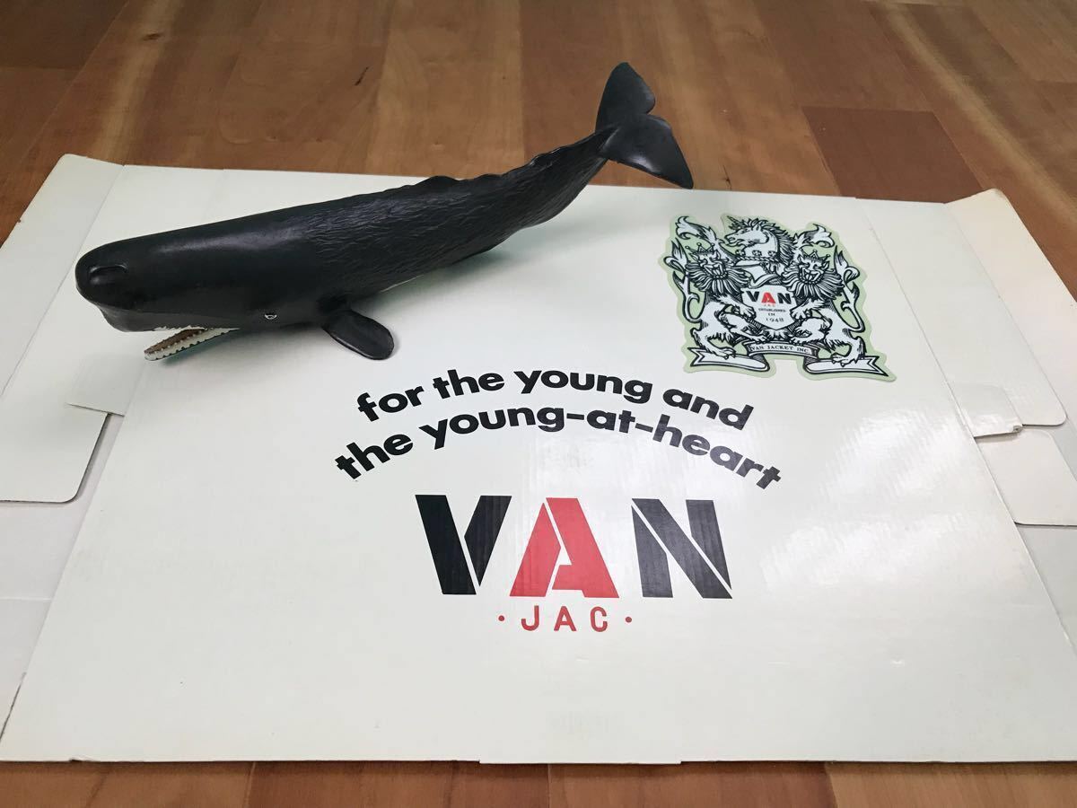 VAN JAC IVY ivy display .. goods ornament ...makou whale whale ho e-ruwhale sea . living thing seal sticker box BOX