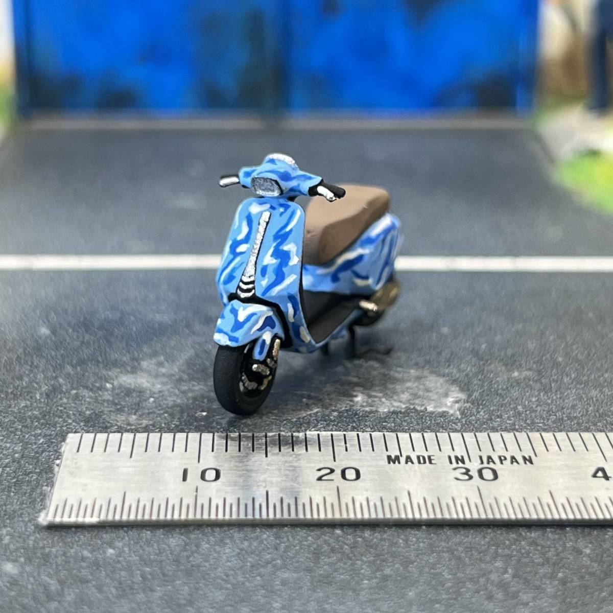 【ZZ-637】1/64 スケール ベスパ VESPA スクーター バイク フィギュア ミニチュア ジオラマ ミニカー トミカ_画像3