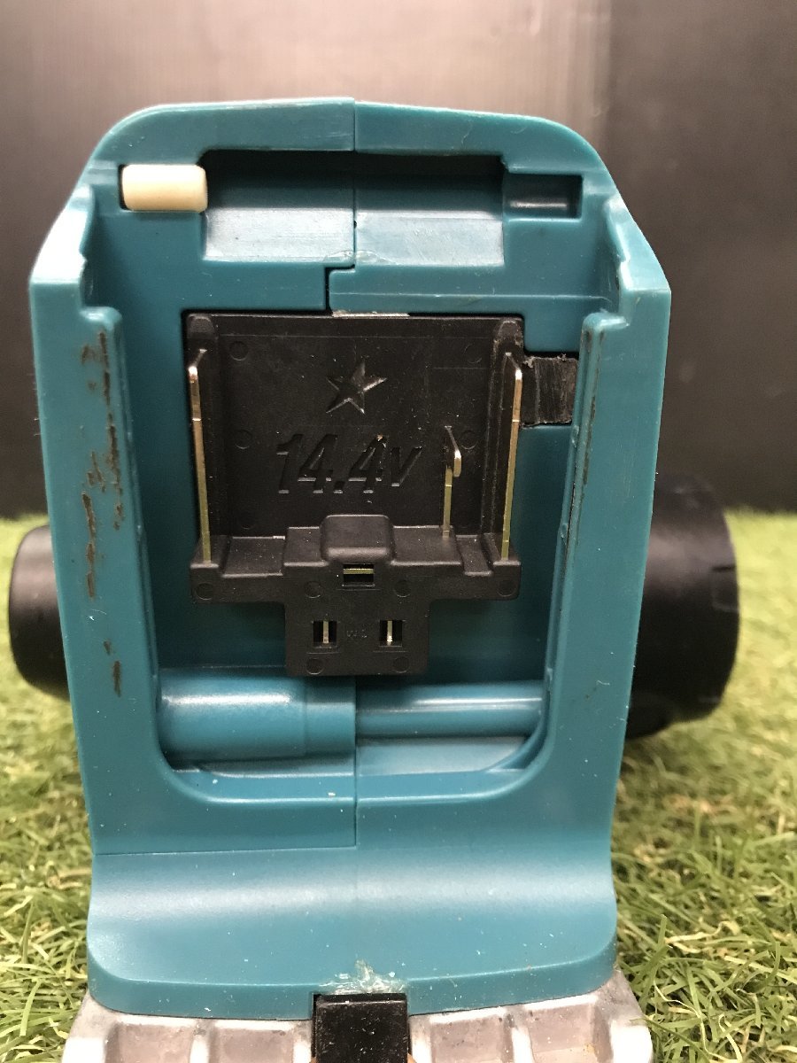 【中古品】★makita(マキタ) 14.4v 82㎜充電式カンナ (本体のみ) KP140DZ　/　IT6FVW649FQT_画像5