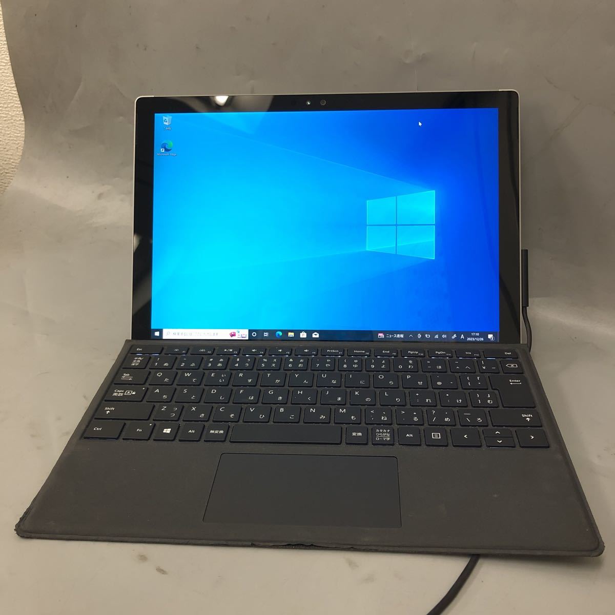 JXNT3077 /Microsoft Surface Pro 1724/Core m3 6Y30 0.90GHz/128GB/4GB/12.3インチ/Windows10 Pro/タッチパネル/バッテリー不良_画像1