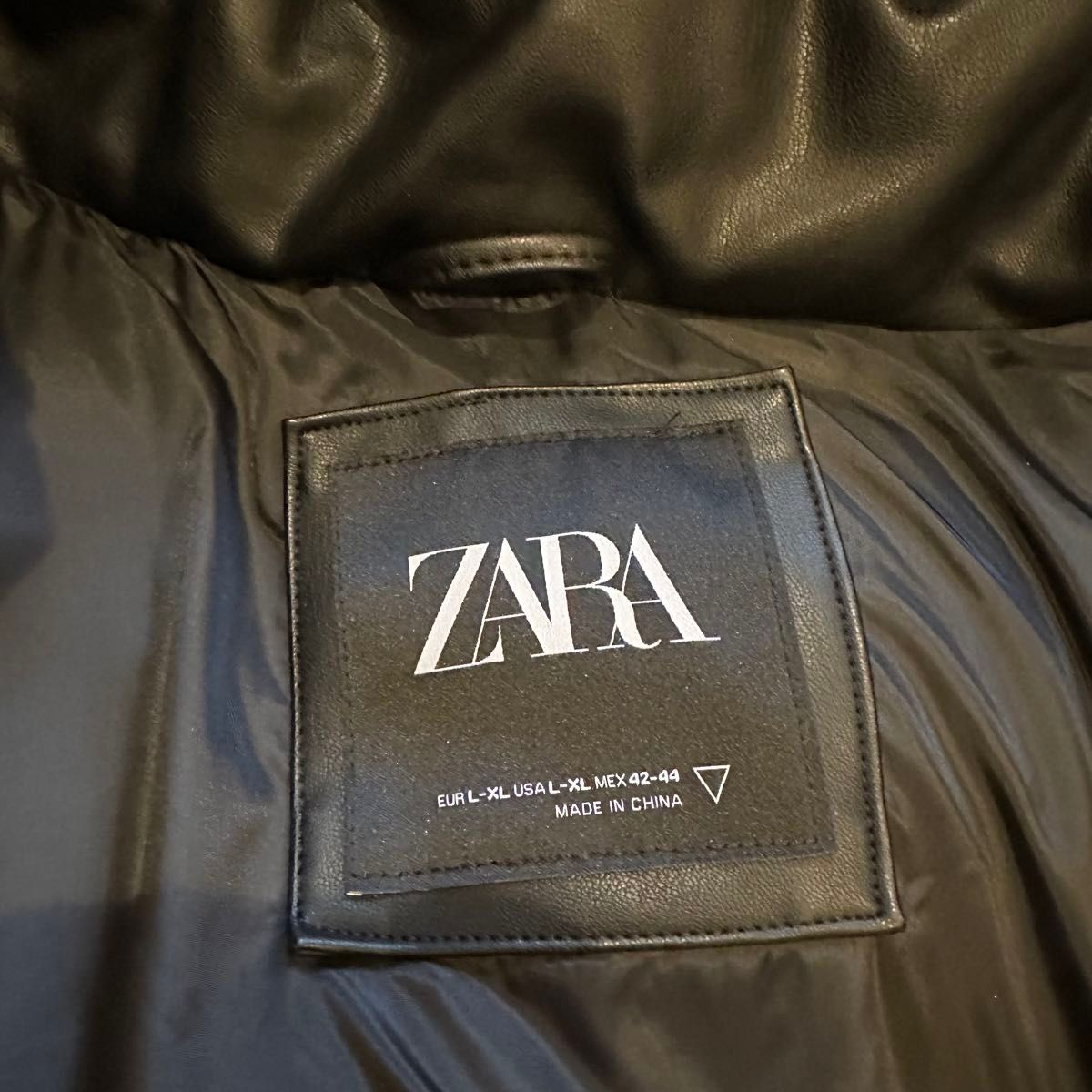 ZARA ザラ エンボス フェイクレザー キルティングベスト ZARA ザラ エンボス フェイクレザー キルティングベスト