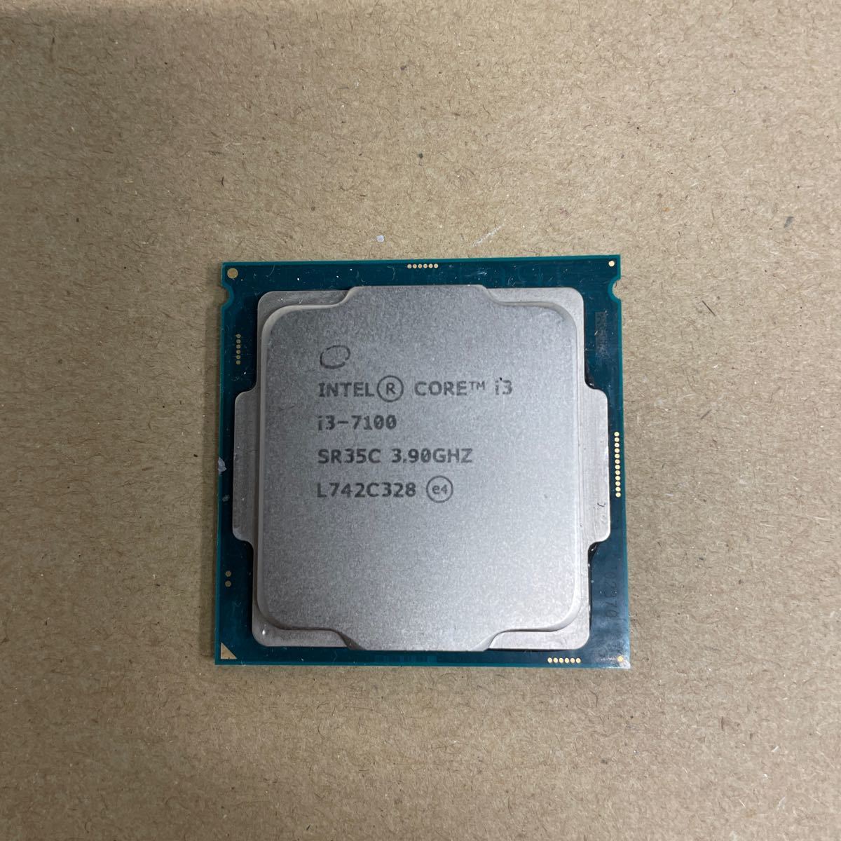 レ19 CPU Intel Core i3 7100_画像1