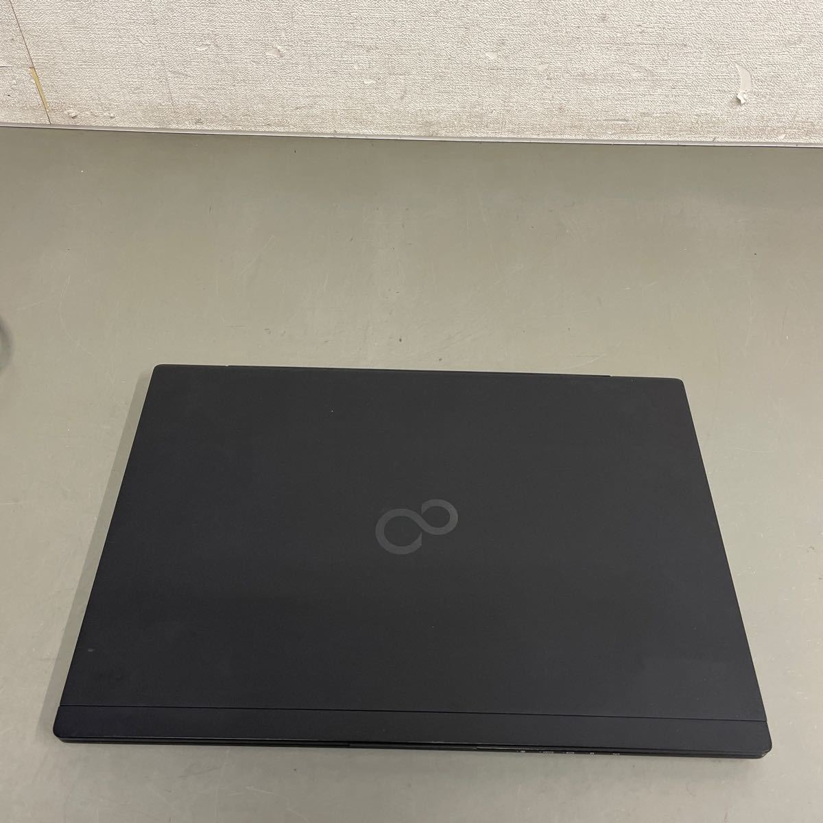 ヲ76 FUJITSU LIFEBOOK WU2/C3 FMVWC3U27 Core i3 8145U メモリ 4GB _画像2