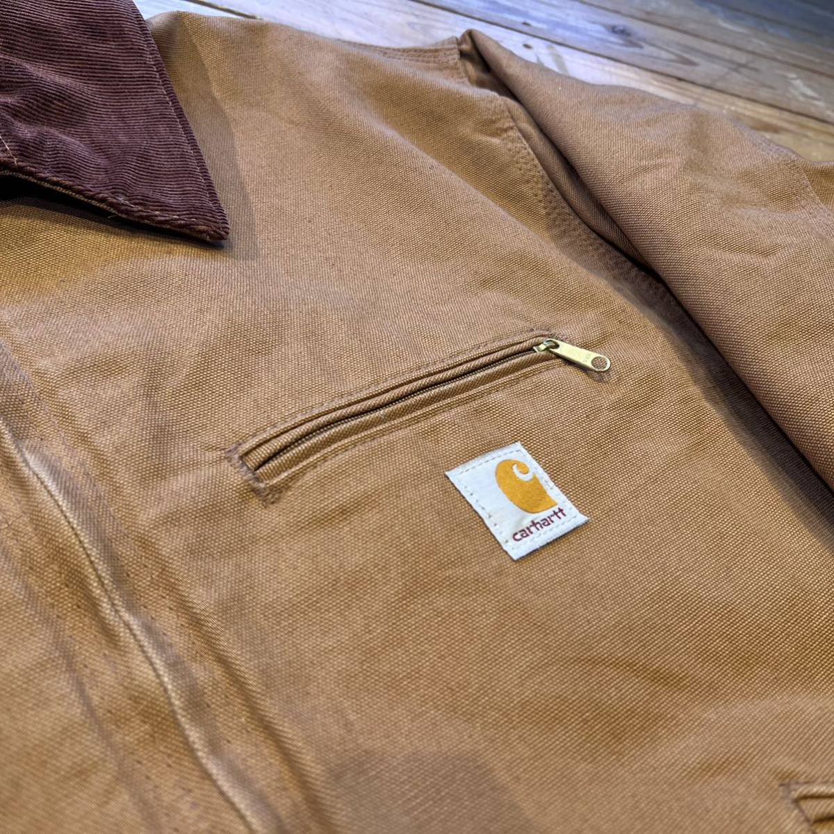 USA古着 カーハート Carhartt デトロイドジャケット メンズ 2XLサイズ ダック地 ブラウン USA製 アメカジ バックプリーツ 3ポケット J3130_画像6