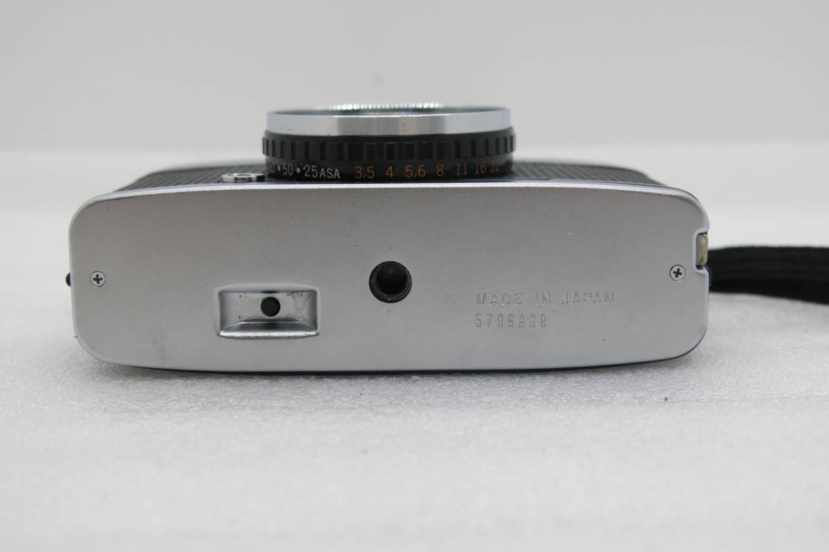 OLYMPUS-PEN EE-3 フイルムカメラ olympus D ZUIKO 1:3.5 f=28mm　【MS007】_画像5