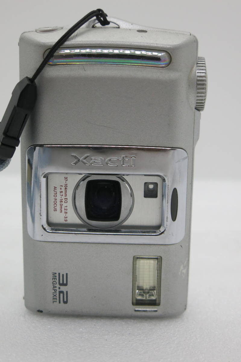 SANYO DSC-J1型 デジタルカメラ OPTICAL ZOOM 2.8x/DEJITAL ZOOM 37-104mm EQ 1:2.8-3.9 f=5.7-16.0【HS047】_画像8