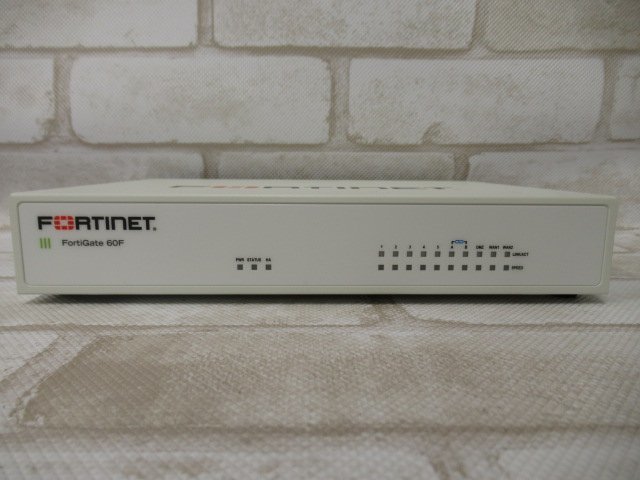 ▲Ω 新FT 0119♪ 保証有 Fortinet【 FG-60F 】FortiGate-60F UTM ライセンス27年05月23日迄 FW：v6.4.8 領収書発行可能_画像2