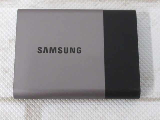 11270 Ω 新F 0062♪ 保証有 SAMSUNG【 MU-PT500B 】サムスン Portable SSD T3 500GB USBケーブル付 初期化済の画像2