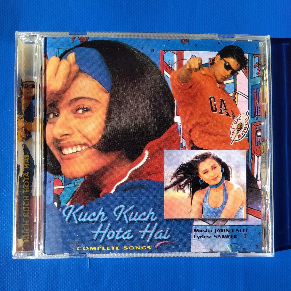 インド 映画 Kuch Kuch Hota Hai 何かが起きてる CD/シャー・ルク・カーン ボリウッド ロマンス ラブ ストーリー ヒンディー サントラ 音楽_画像1