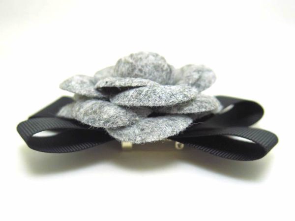  turtle rear corsage formal gray felt black ribbon 