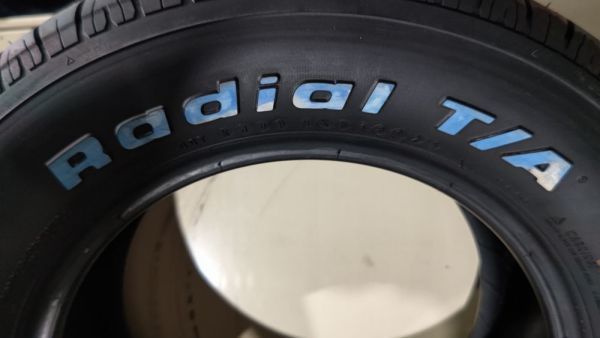 少量入荷　在庫分のみ BFグッドリッチ ラジアル T/A 225/60R15 95S 2本 2023年製 新品 正規品 225/60-15 アメ車 御用達_画像5