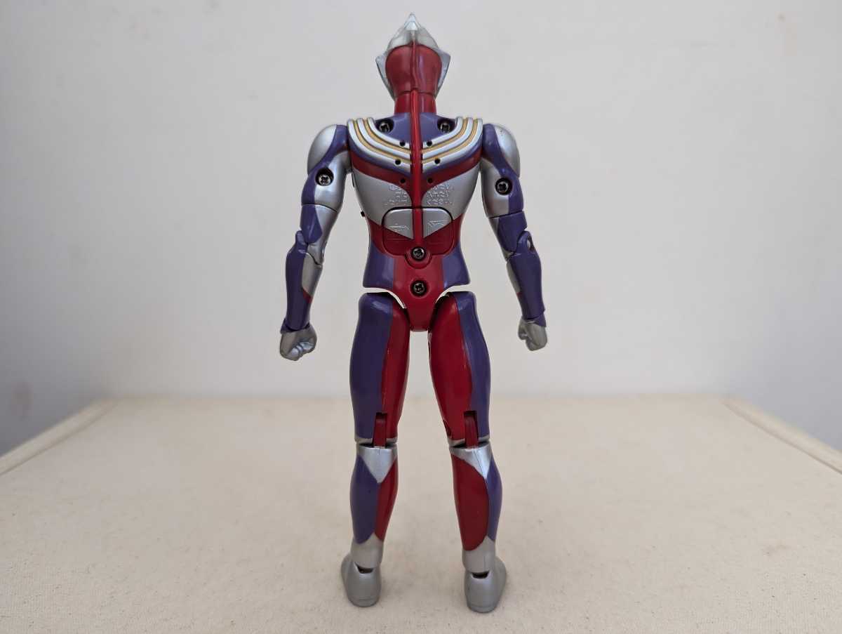  action герой серии Ultraman Tiga 