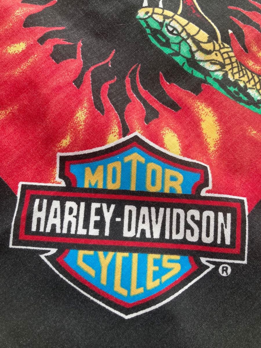 新品未使用品 HARLEY DAVIDSON MOTORCYCLES バンダナ スネーク柄 新品未使用品 HARLEY DAVIDSON MOTORCYCLES バンダナ スネーク柄
