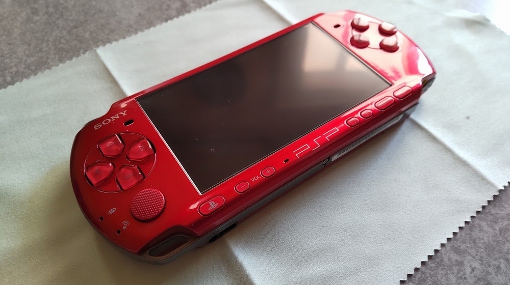 即納】 PSP PSP-3000RR （ラディアント・レッド） PSP3000