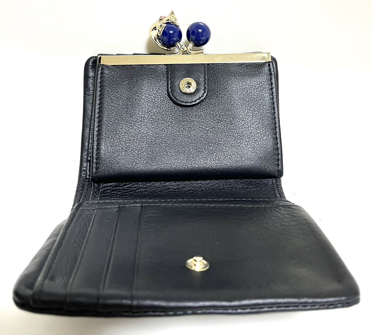 新品未使用】ANNA SUI 財布 プレイングキャット 猫 黒 アナスイ 新品未使用】ANNA SUI 財布 プレイングキャット 猫 黒 アナスイ