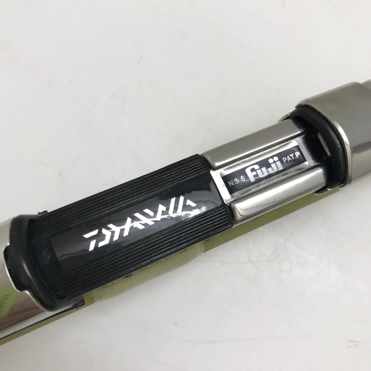 ▲ ジャンク DAIWA ダイワ PRESSA DRY プレッサドライ 1.5-53 インターライン 釣竿 磯竿 ロッド フィッシング 現状品 (E1)M/G51221/6/0.2_画像3